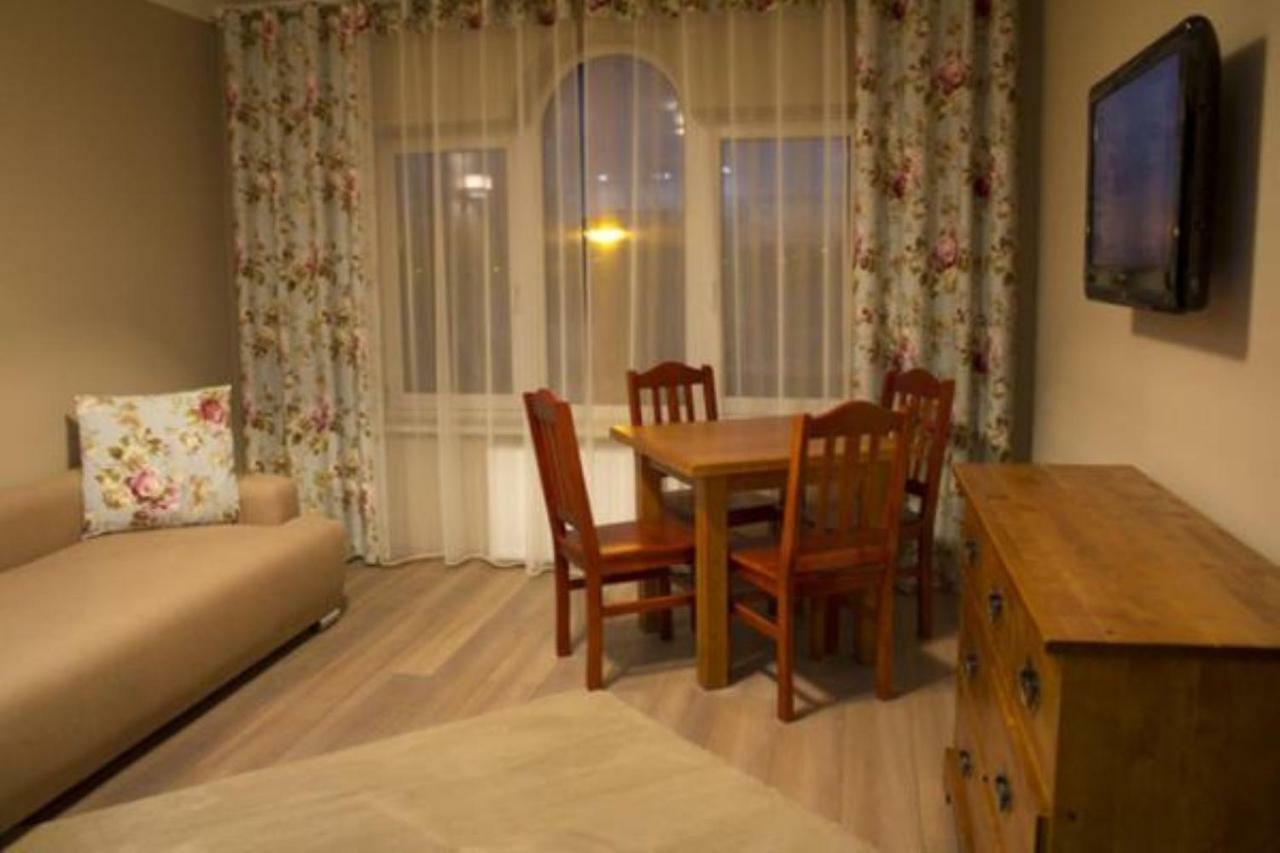 Apartamenty Faust 에우크 외부 사진