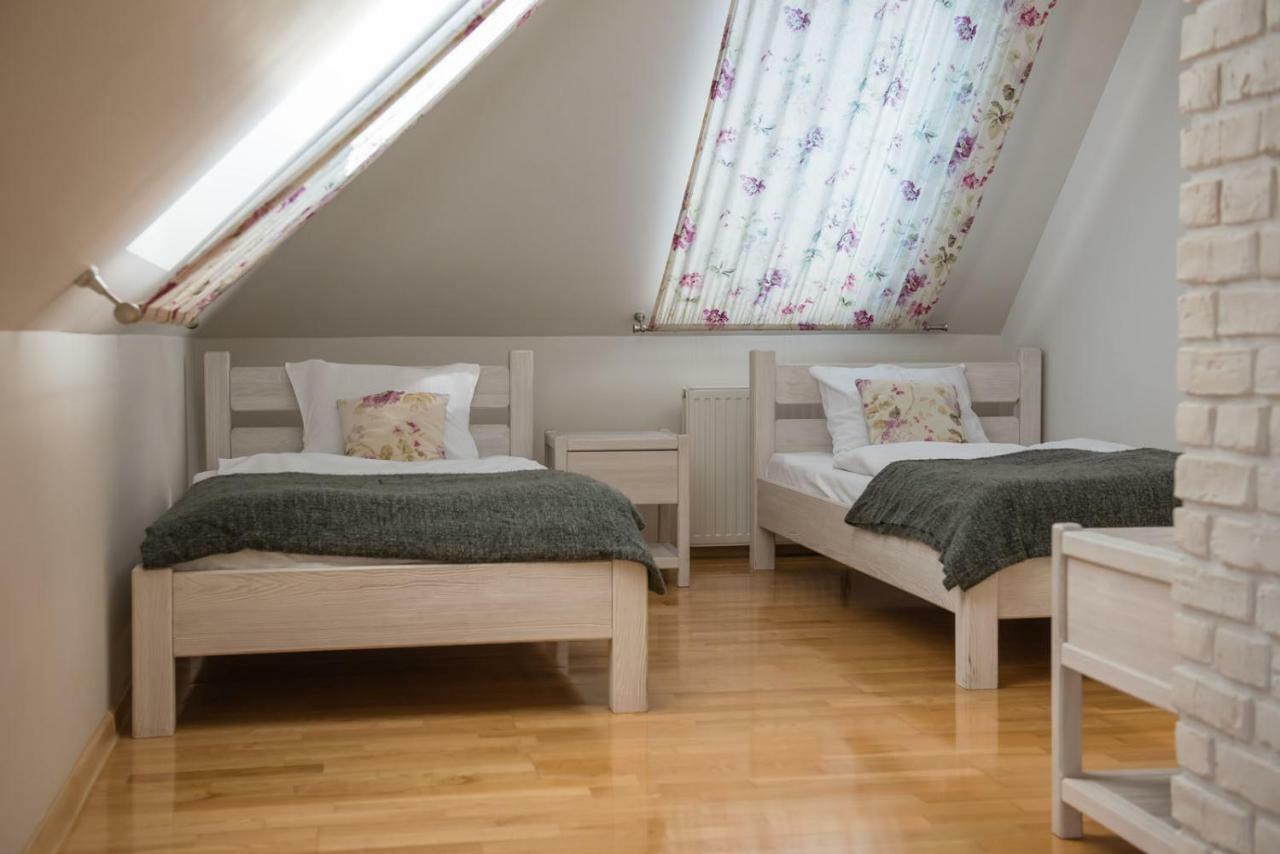 Apartamenty Faust 에우크 외부 사진