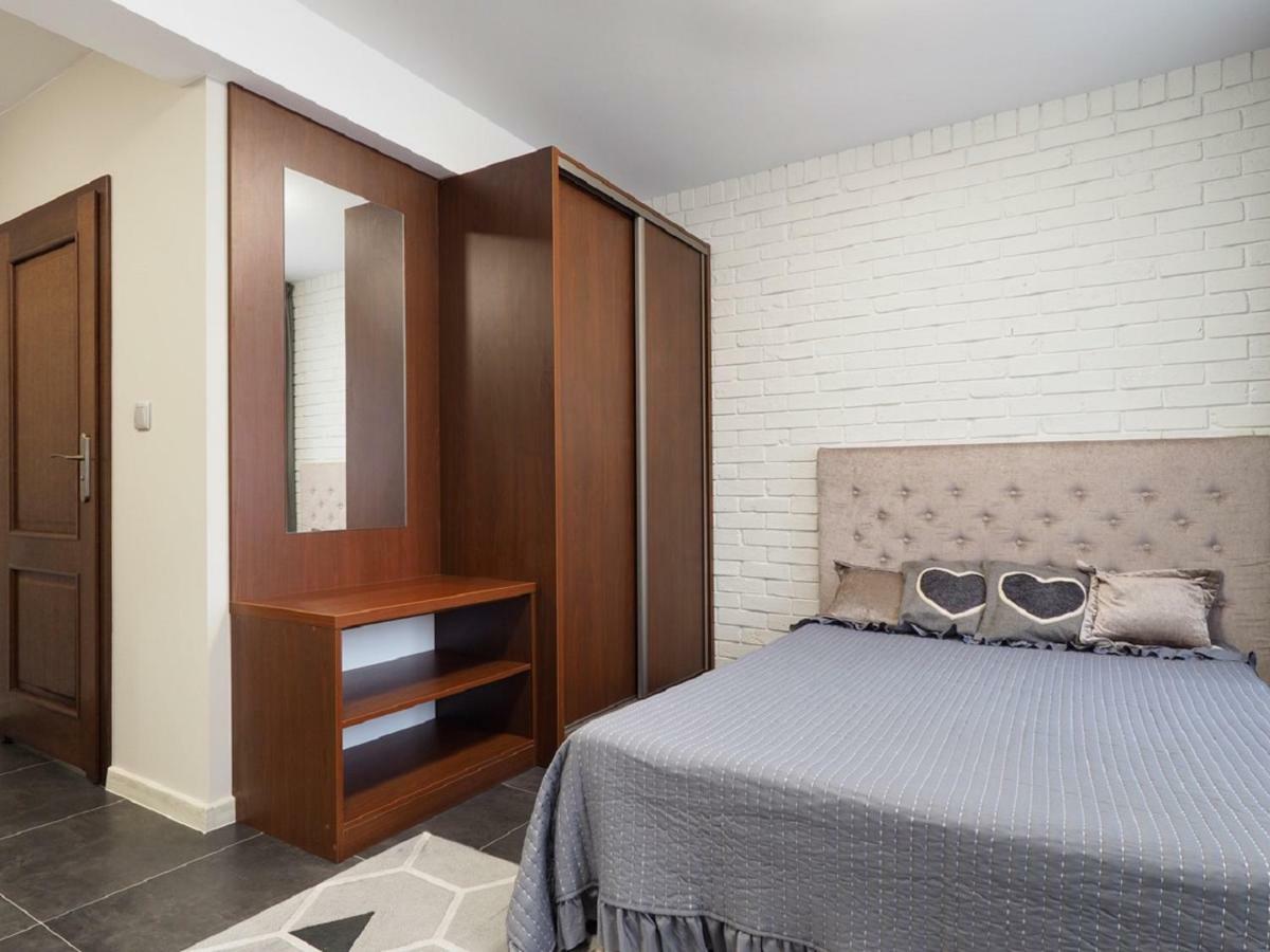 Apartamenty Faust 에우크 외부 사진