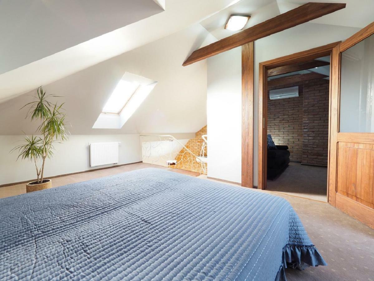 Apartamenty Faust 에우크 외부 사진