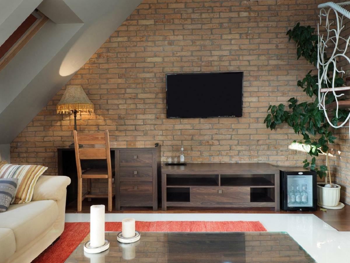 Apartamenty Faust 에우크 외부 사진